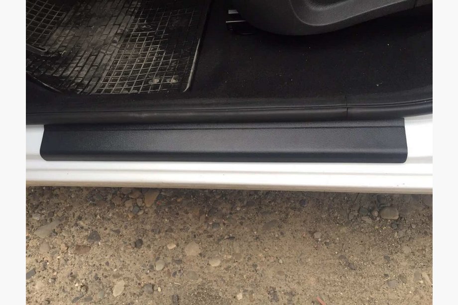 Renault Kangoo 2008–2020 DDU dørtrinslister (2 stk., plast) Foto 2