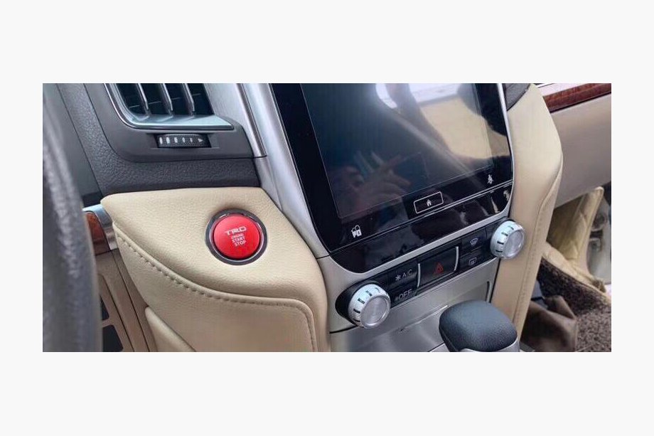 Toyota Land Cruiser 200 2007–2021 TRD-knap (2018-design) Image