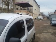 Renault Kangoo 2008–2020 Tagrælinger Skyport (mat grå) Standard base foto 2