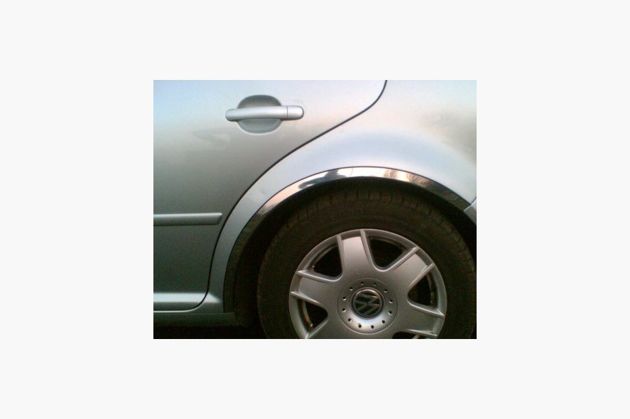 Volkswagen Bora 1998–2004 Skærmkantlister (4 stk., rustfrit stål) Image