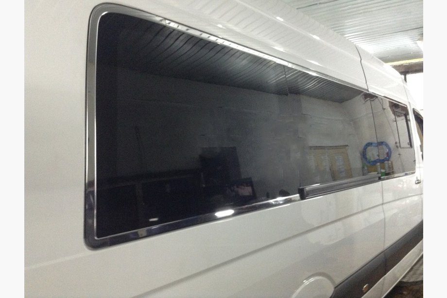 Volkswagen Crafter 2006–2016 Komplet rudekantsæt (rustfrit stål) Image