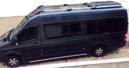 Volkswagen Crafter 2006–2016 Shark tagrælinger (sorte fødder, aluminium) foto 1