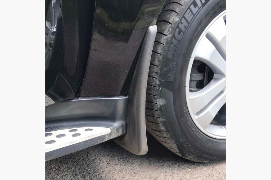Mercedes GL-klasse X164 2006–2012 Stænklapper Premium (4 stk.) Image