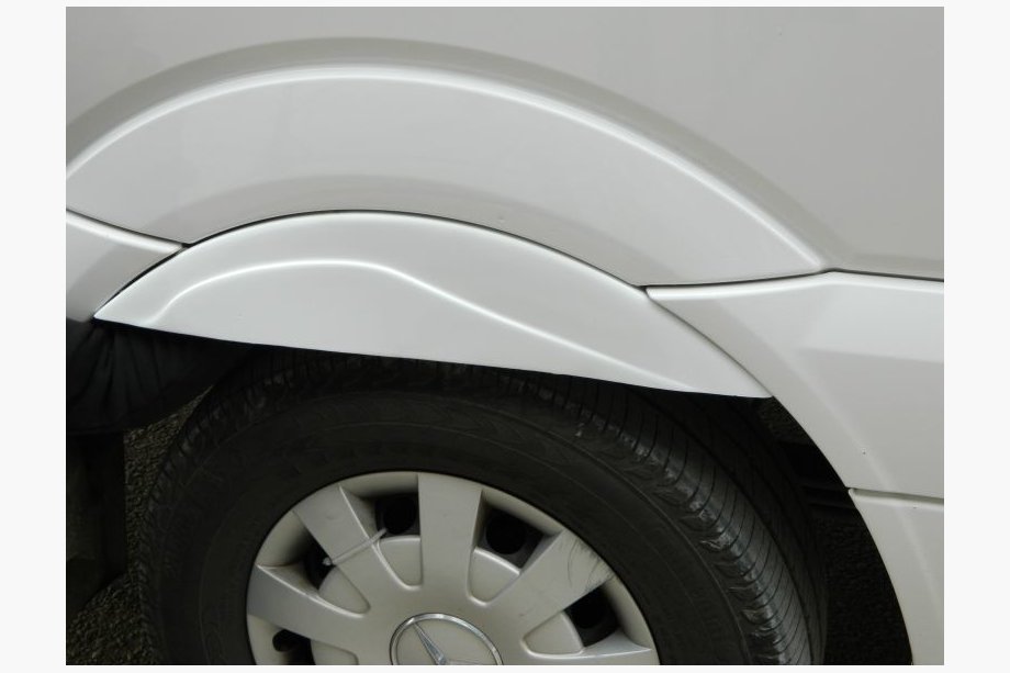Mercedes Sprinter W906 2006–2018 Bageste skærmkantlister (til lakering) Image