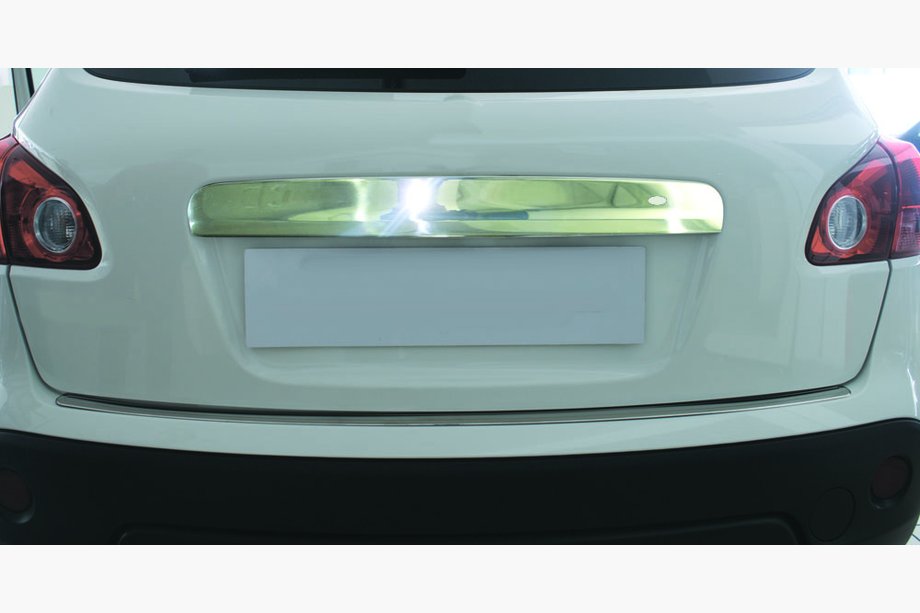 Nissan Qashqai 2007–2010 Liste over nummerplade (rustfrit stål) Med knap, Carmos - tyrkisk stål Foto 2