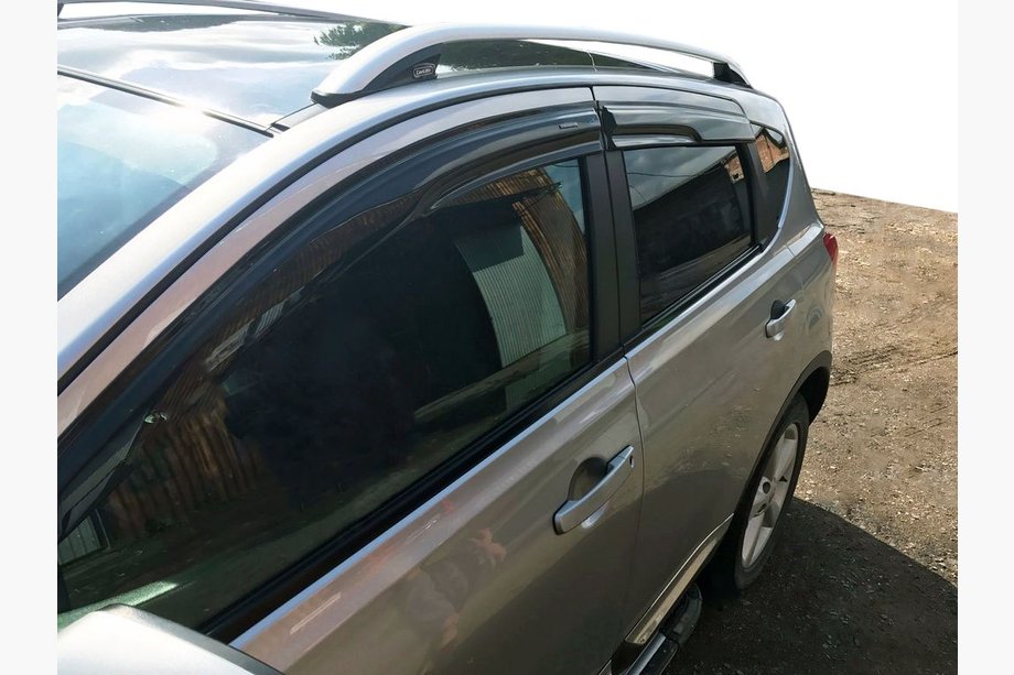 Nissan Qashqai 2010–2014 Vindafvisere (4 stk., Sport) Image