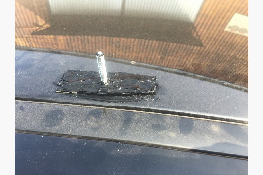 Nissan Qashqai 2010–2014 Sorte tagrælinger (plastfødder) Til +2-version, plastfødder Foto 2
