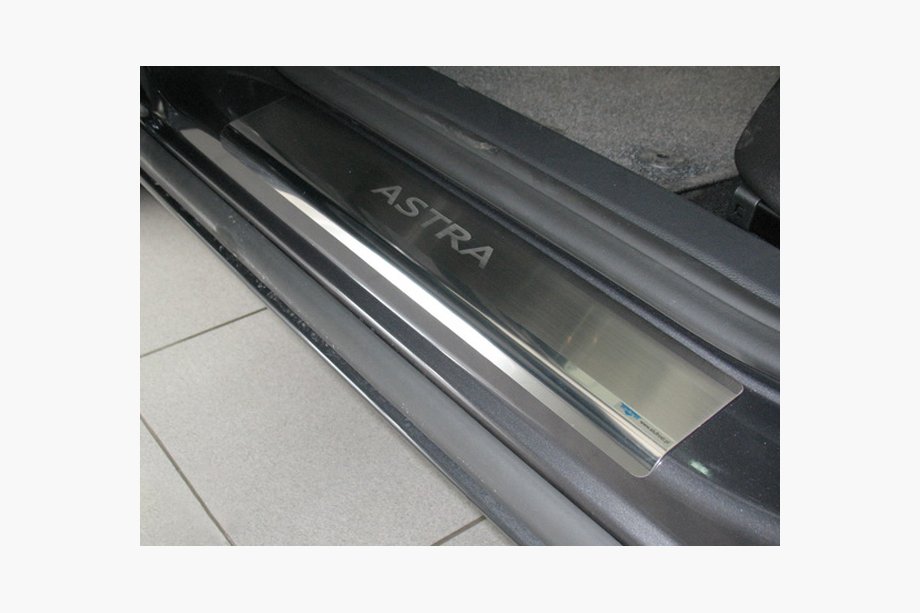 Opel Astra J 2009–2015 Dørtrinslister Nathaniko (4 stk., rustfrit stål) Premium - 3M tape, 0,8 mm Image