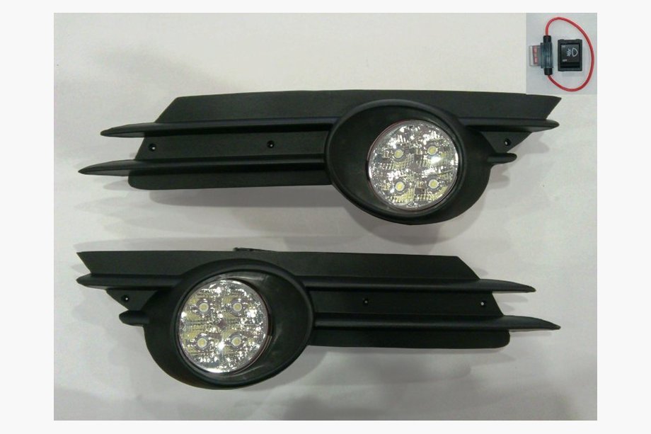 Opel Corsa D 2007–2014 Tågelygter (LED, 2007-2010) Image