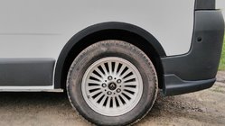 Nissan Primastar 2002–2014 Hjulskærmskantslister (4 stk., sorte) 2007-2015, Sort metal foto 3