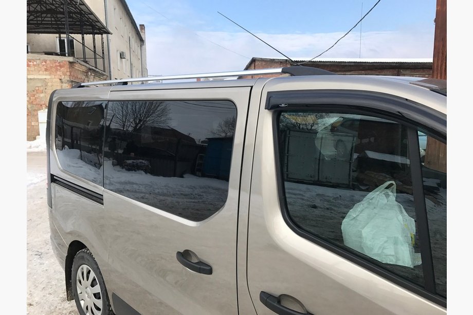Nissan NV300/Primastar 2016– Krom tagrælinger Lang akselafstand, plastfødder Foto 4