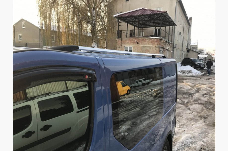 Nissan Primastar 2002–2014 Krom tagrælinger Foto 2