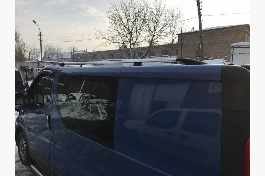 Nissan Primastar 2002–2014 Krom tagrælinger Foto 6