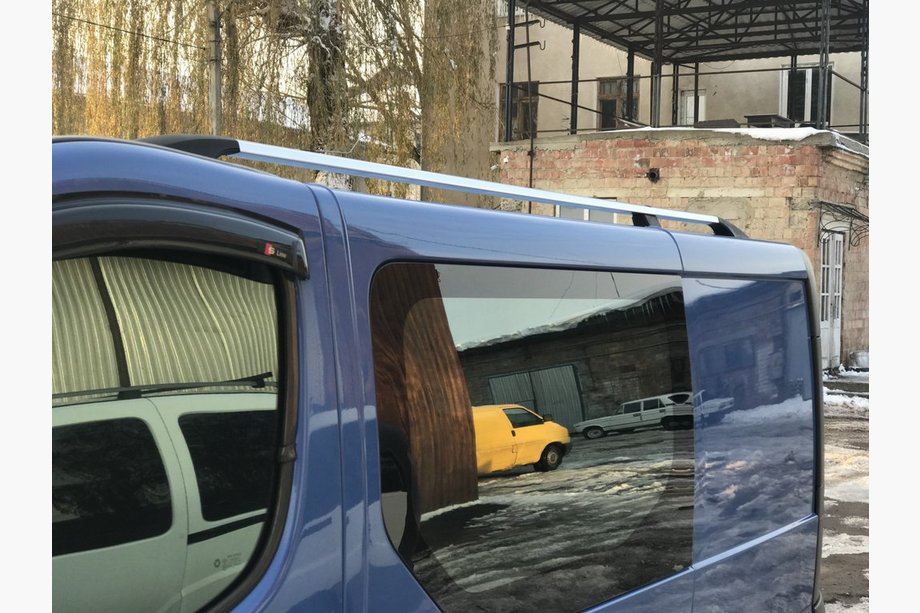 Nissan Primastar 2002–2014 Krom tagrælinger Foto 5