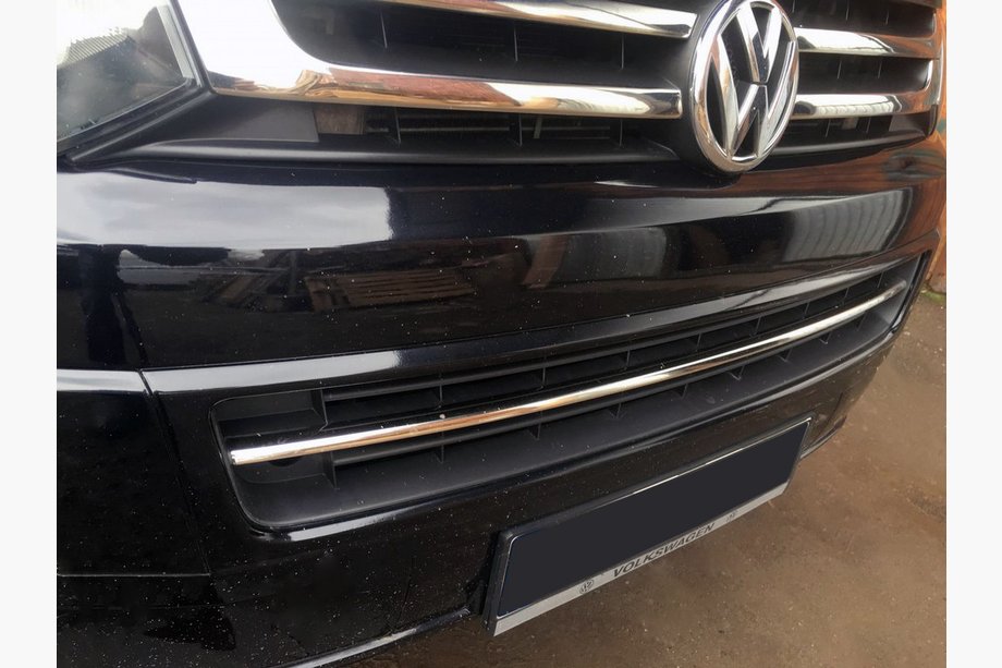Volkswagen T5 2010–2015 Dækliste til kofangergrill (rustfrit stål) Carmos - tyrkisk rustfrit stål Image
