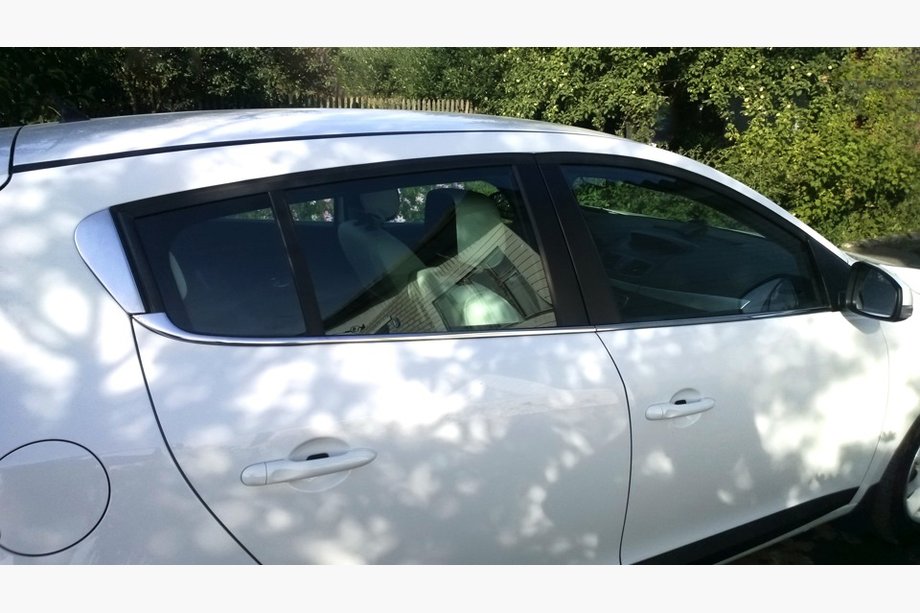 Renault Megane III 2009–2016 Nedre vindueslister (HB, 6 stk., rustfrit stål) Image