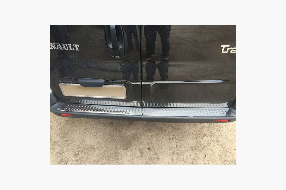 Renault Trafic 2001–2015 Kromliste til bagkofanger (OMSA, rustfrit stål) Foto 2