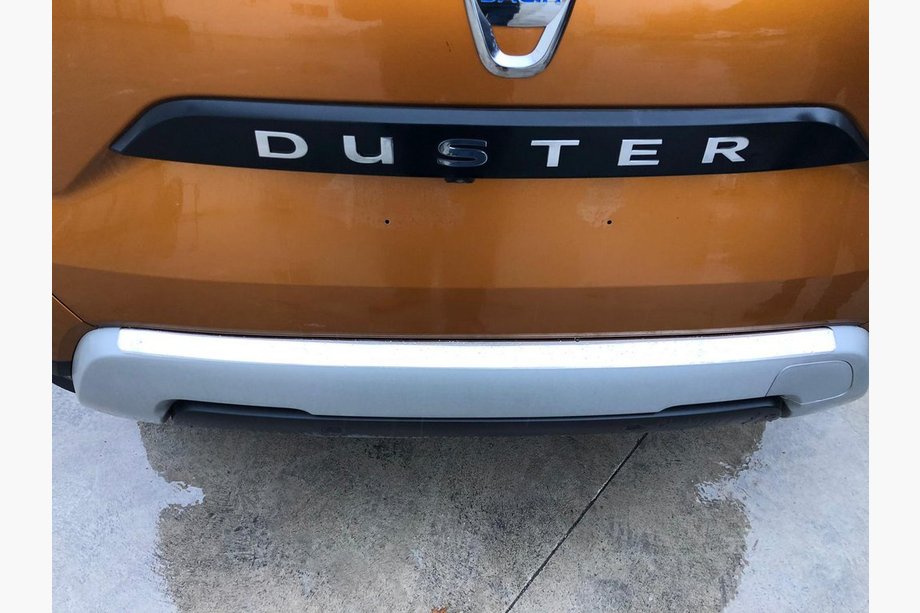 Dacia Duster 2018–2024 Beskyttelsesliste til bagkofanger Carmos V1 (rustfrit stål) Image