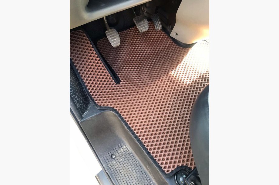 Renault Trafic 2001–2015 EVA-bilmåtter (murstenmønster) 1+1 Image