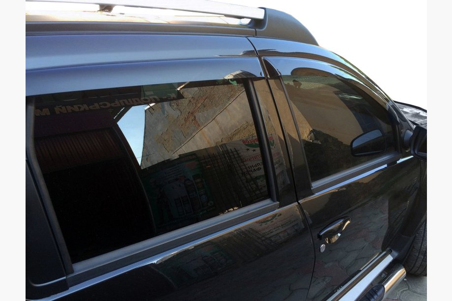Renault Duster 2008–2017 Vindafvisere til sideruder (4 stk, Cobra) Image
