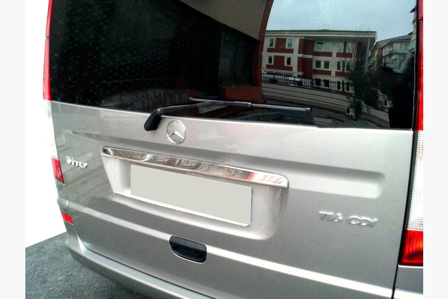 Mercedes Viano 2004–2014 Rustfri stål pynteliste over nummerpladen (bagklap) Carmos - Tyrkisk stål Image