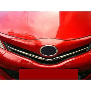 Grillbeklædning (rustfrit stål) Toyota Yaris 2010–2020