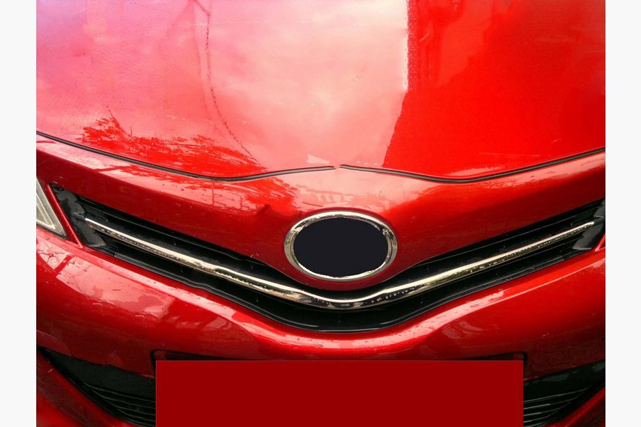 Toyota Yaris 2010–2020 Grillbeklædning (rustfrit stål) Image