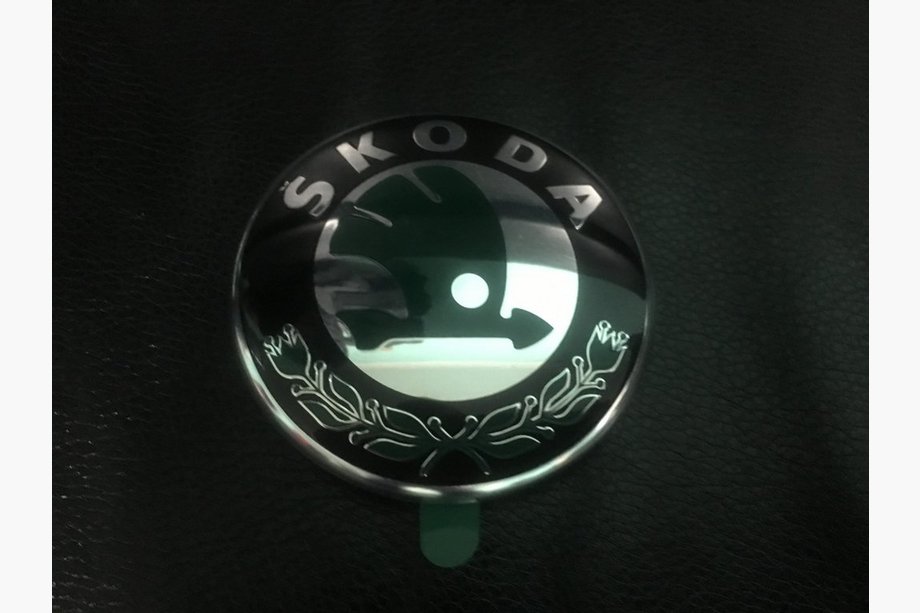 Skoda Fabia 2000–2007 Originalt emblem (79 mm) Original Image