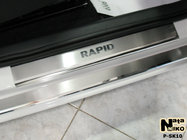 Skoda Rapid 2012–2019 Krom dørtrinslister Nataniko (8 stk., rustfrit stål) Premium - 3M tape, 0,8 mm foto 2