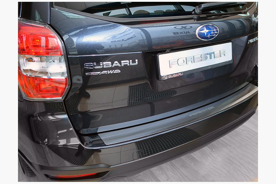 Subaru Forester 2013–2018 Bagkofangerbeskytter Nathanika (rustfrit stål) Image