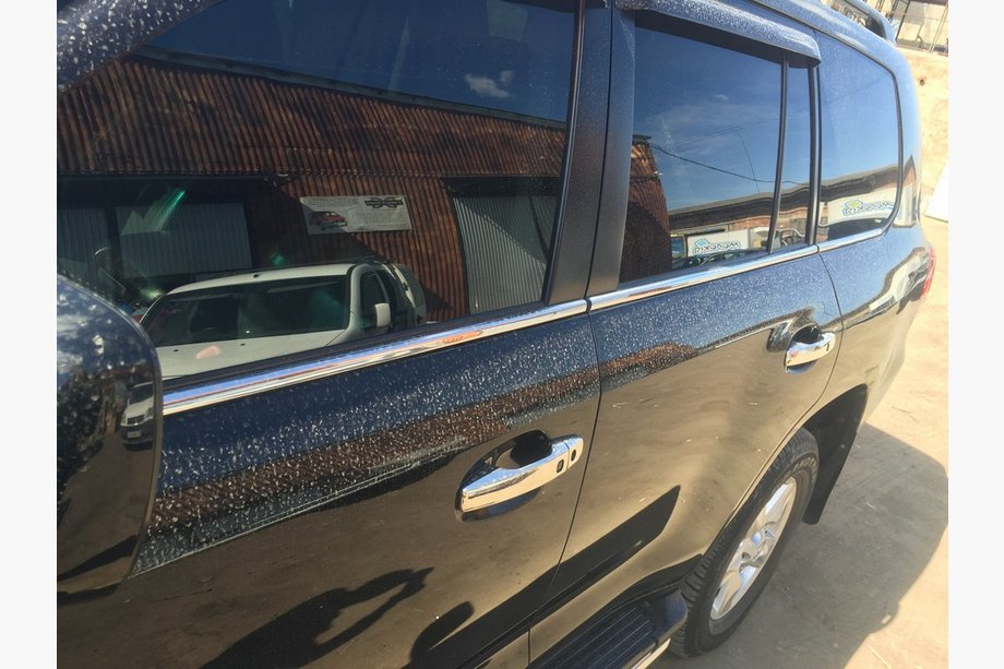 Toyota Land Cruiser 200 2007–2021 Krom dørgrebskapper 2008-2015 (4 stk., rustfrit stål) Uden udskæring til knap, Carmos – tyrkisk stål Foto 3