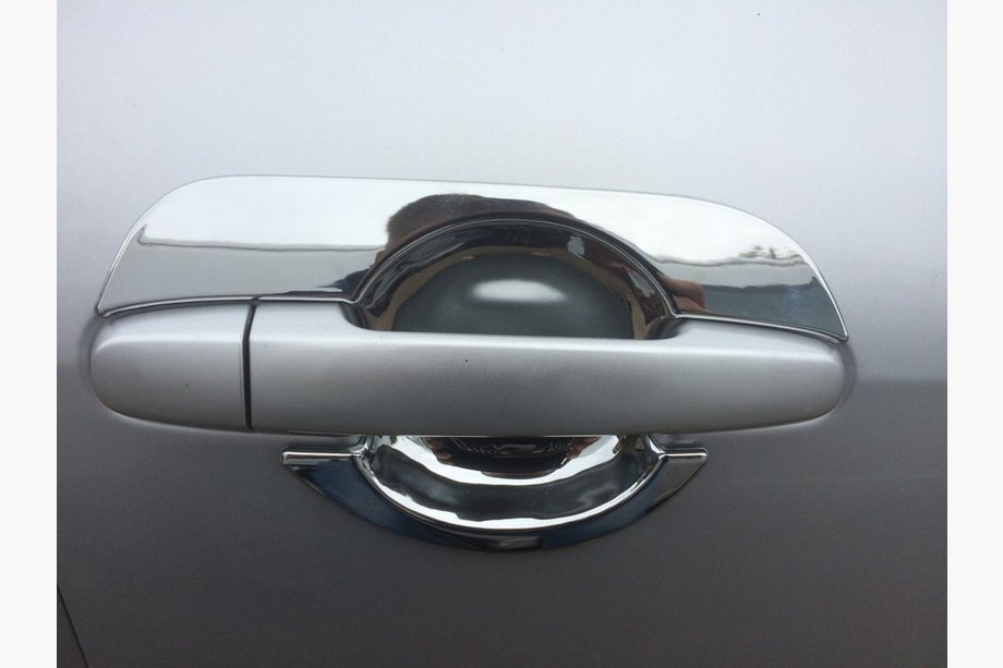Mazda 3 2009–2013 Håndtagskopper med kronblade (4 stk., plast) Image