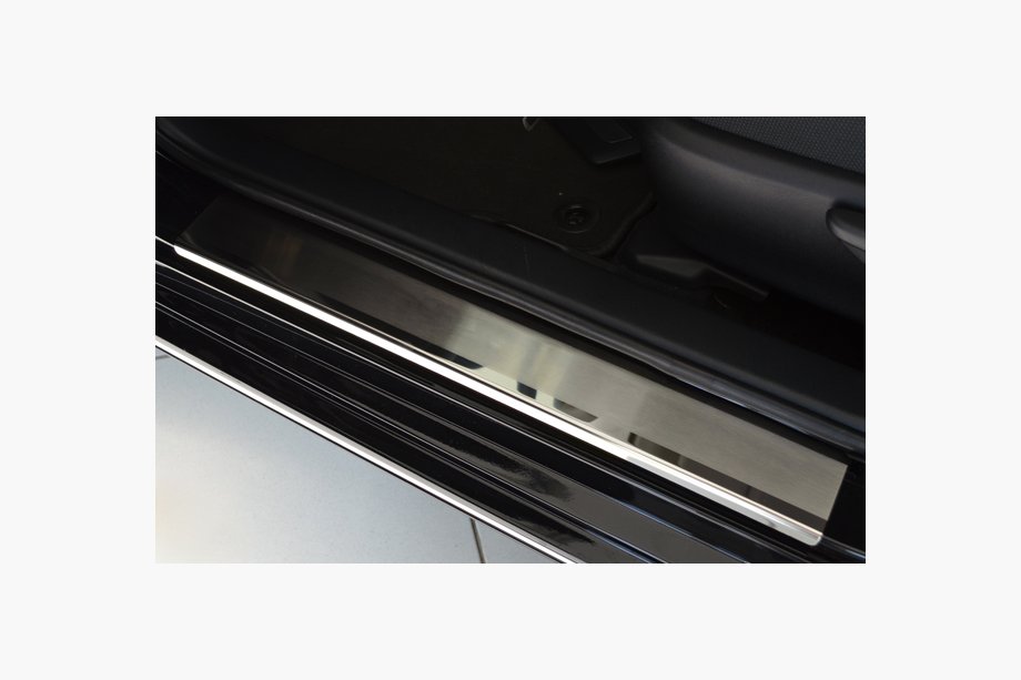 Toyota Camry 2017–2023 Dørtrinslister Nathaniko (4 stk., rustfrit stål) Image
