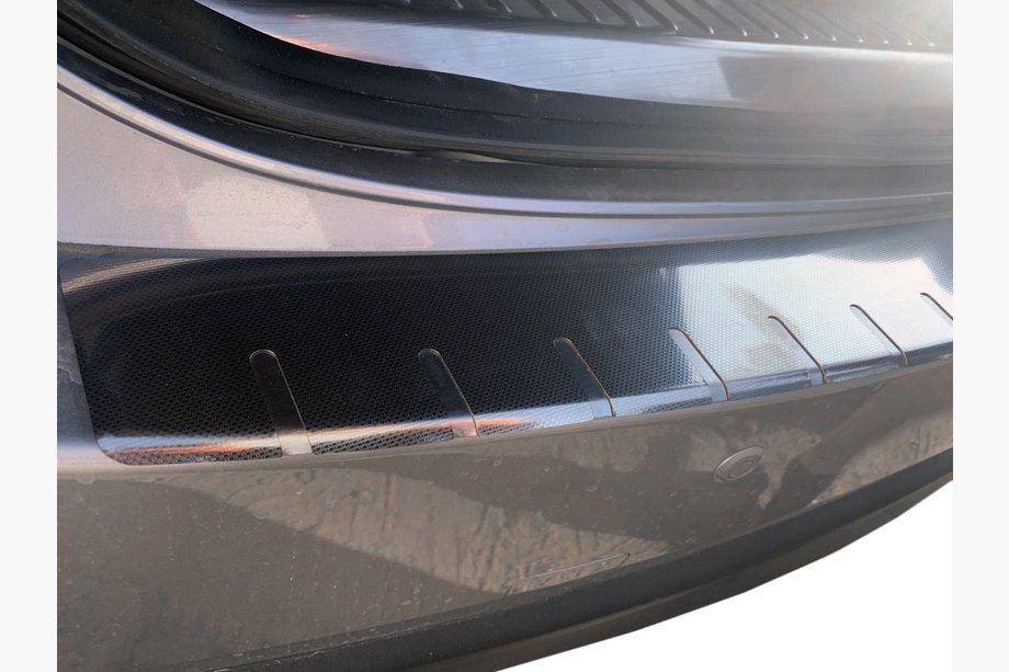 Mazda CX-5 2017–2025 Bagkofangerbeskytter med kant Elite (rustfrit stål) Image