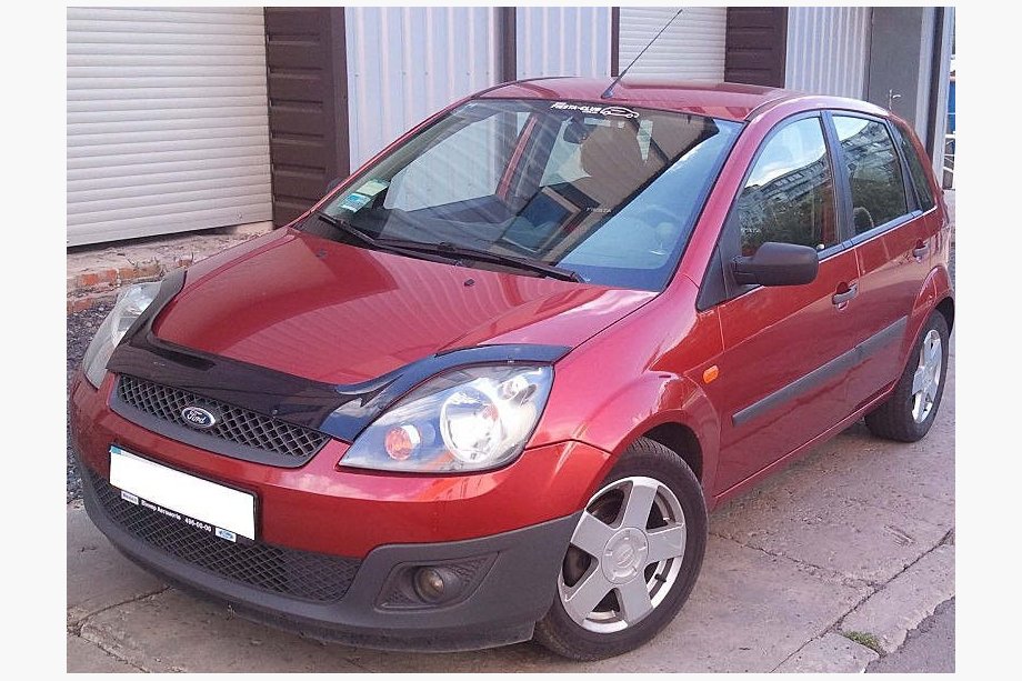 Ford Fiesta 2002–2008 Deflektor til motorhjelm VIP Image