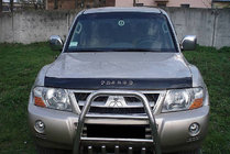 Mitsubishi Pajero Wagon III 1999–2006 Motorhjelmsdeflektor (VIP) foto 1