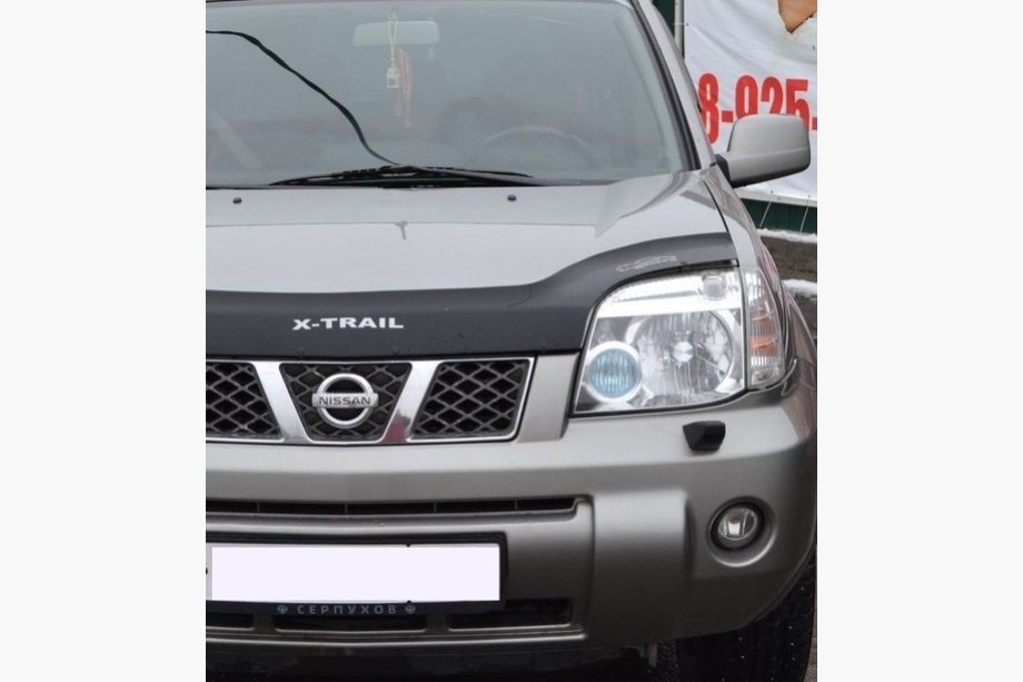 Nissan X-trail T30 2002–2007 Motorhjelmsdeflektor (VIP) Image