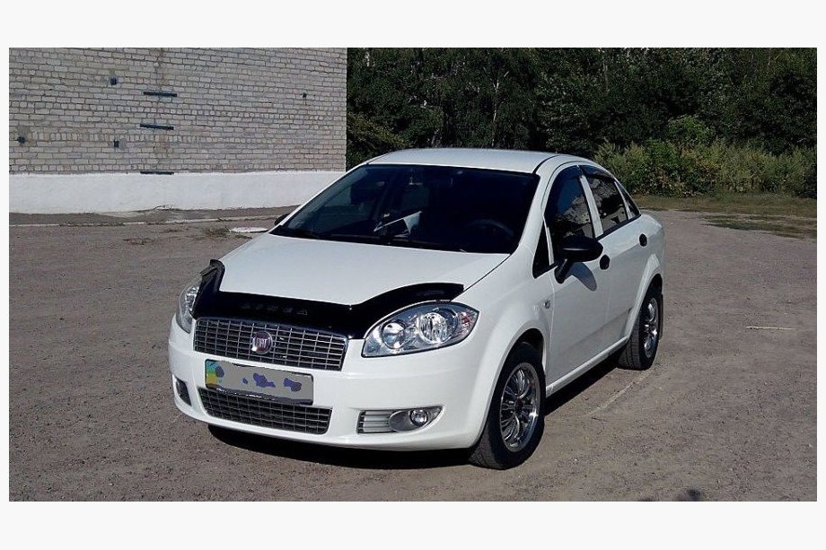 Fiat Linea 2006–2018 Motorhjelmsdeflektor (VIP) Image