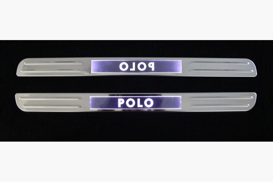 Volkswagen Polo 2010–2017 Trådløse dørtrinslister med LED-lys (2 stk., rustfrit stål) Image