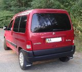 Citroen Berlingo 1996–2008 Premium modeltilpassede stænklapper med fordybning (2 stk.) foto 2