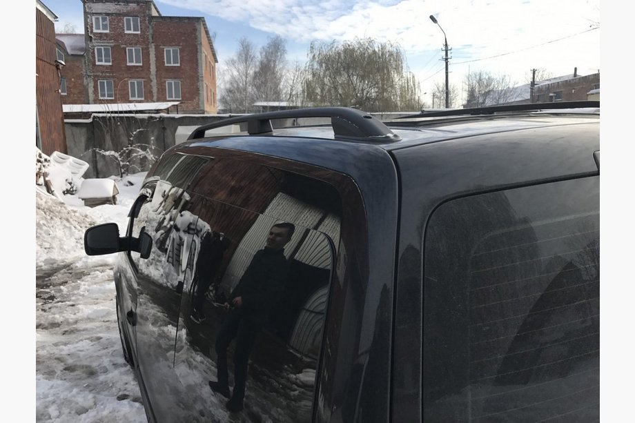 Volkswagen Caddy 2015–2020 Skyport BLACK tagrælinger Foto 4