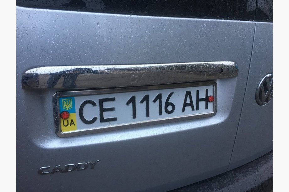 Volkswagen Caddy 2004–2010 Kromliste over nummerplade (2-dørs, rustfrit stål) Caddy-tekst, Carmos - tyrkisk rustfrit stål Foto 4