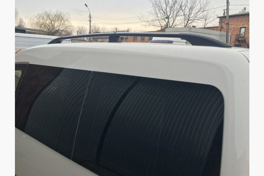 Volkswagen Caddy 2015–2020 Sorte tagrælinger Foto 3