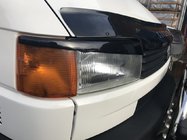 Volkswagen T4 Caravelle/Multivan 1990–2003 Lygtevipper til skrå motorhjelm (2 stk.) Sort højglans foto 2