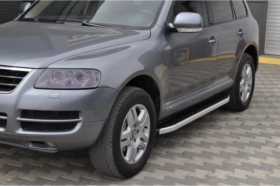 Volkswagen Touareg 2002–2010 Fullmond sidetrin (2 stk., alu) Image