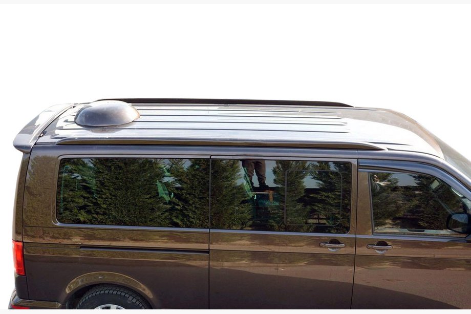 Volkswagen T6 2015–2024 Spoiler cap (til lakering) Image