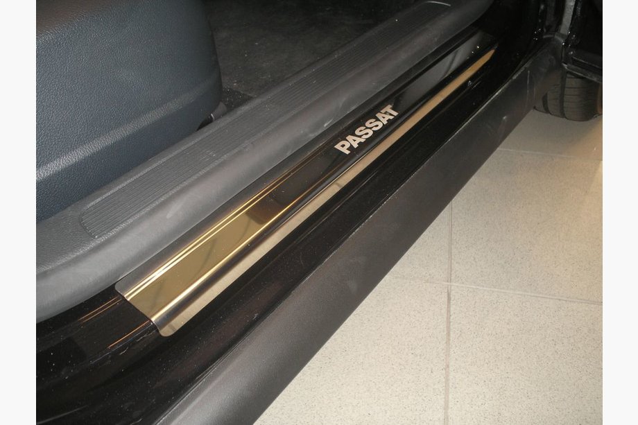 Volkswagen Passat B7 2012–2015 Dørtrinslister Nathaniko (4 stk., rustfrit stål) Europa, Standard – Lohmann tape, 0,5 mm Image
