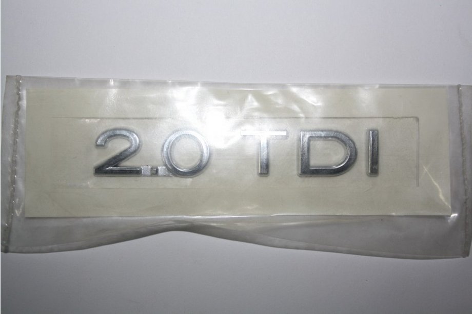 Volkswagen Passat B5 1997–2005 2.0 Tdi emblem Image