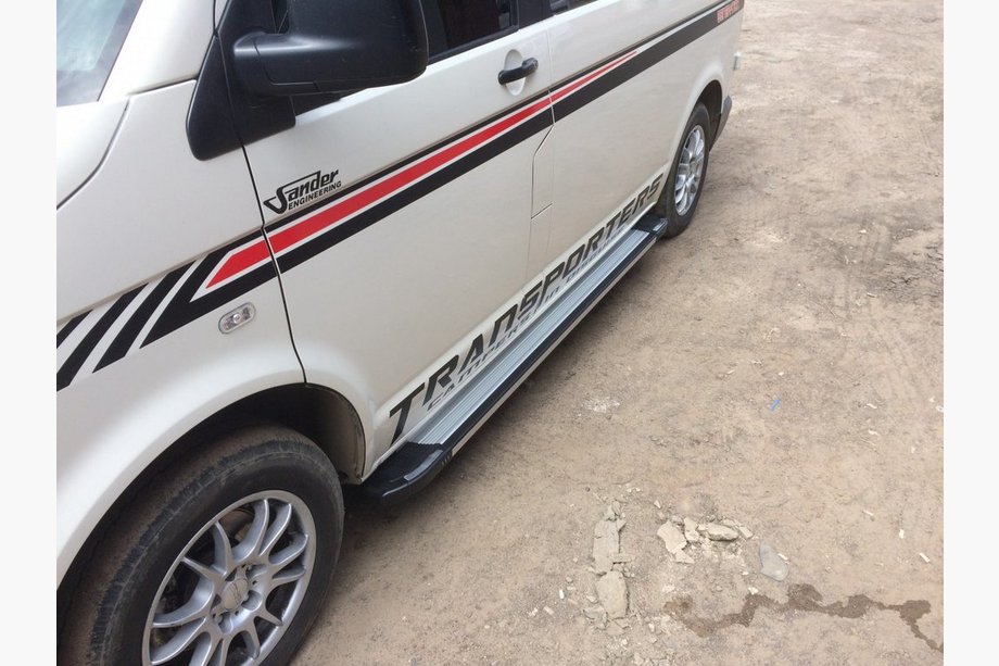 Volkswagen T5 Multivan 2003–2010 Rainbow sidetrin (2 stk., aluminium) Image