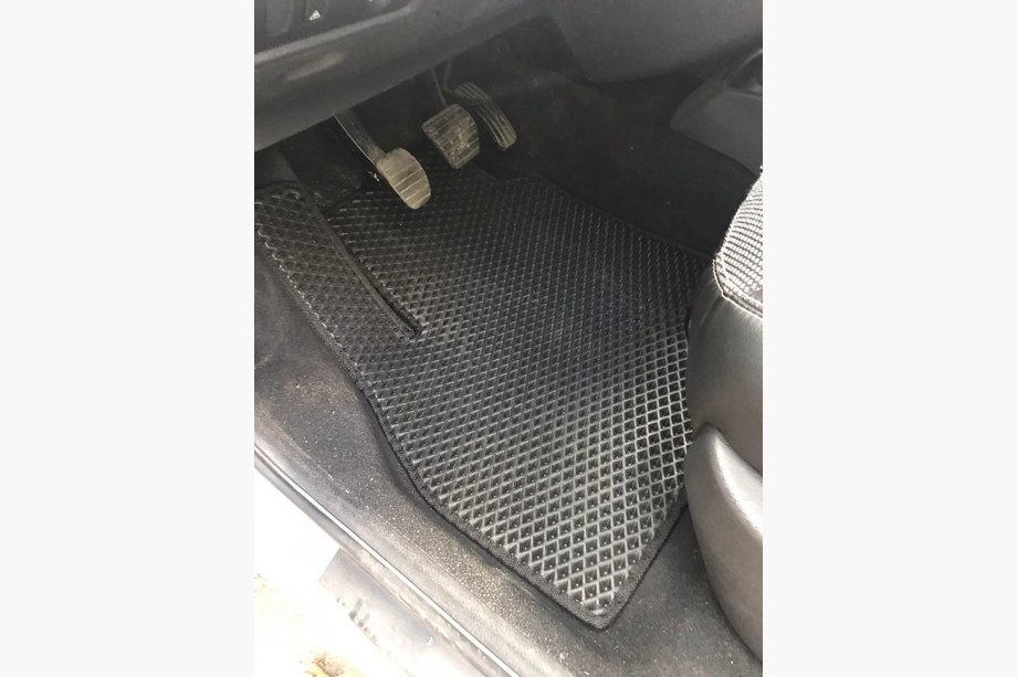 Renault Kangoo 2008–2020 EVA gulvmåtter (sorte) Forreste Image